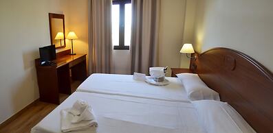Hotel Reyes Ziríes