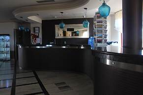 Hotel Reyes Ziríes