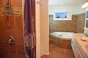 Longliner Lodge and Suites