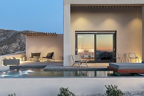 North Santorini - A Luxury Spa Hotel