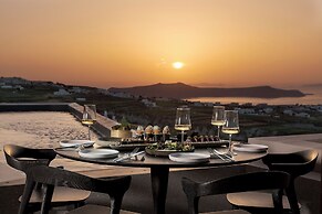 North Santorini - A Luxury Spa Hotel