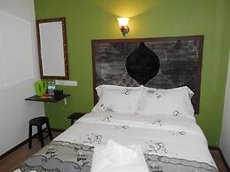 PI GRAND HOTEL