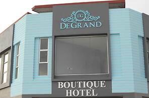 PI GRAND HOTEL