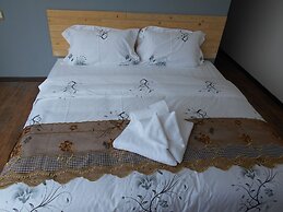 PI GRAND HOTEL