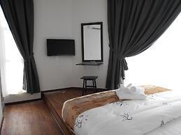PI GRAND HOTEL
