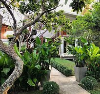 Baan Suan Amphawa