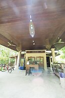Baan Suan Amphawa