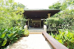 Baan Suan Amphawa