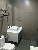 Summer Suites Express by Subhome - Hostel