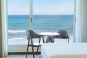 EL Hotel