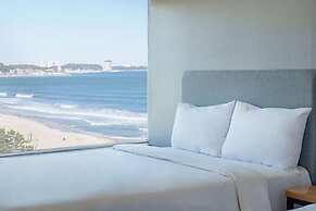 EL Hotel