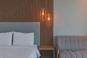 EL Hotel