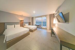 EL Hotel