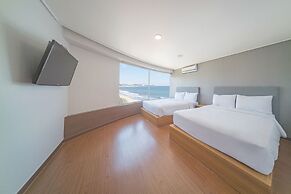 EL Hotel