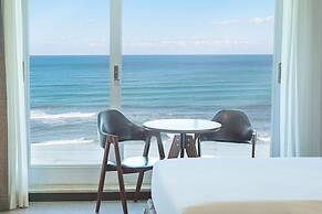 EL Hotel