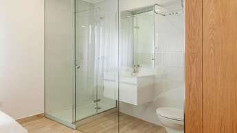 Central Suites