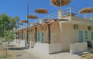 Santorini Camping Rooms