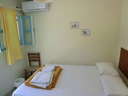 Santorini Camping Rooms