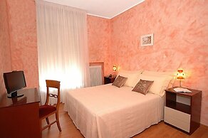 Primavera Hotel