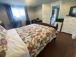 Butterfly Manor Bed & Breakfast
