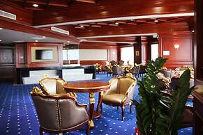 Enrichee Gloria Plaza Hotel Qingdao