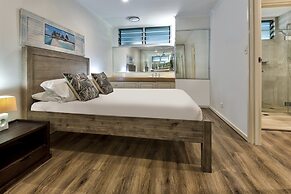 Beach Lodges