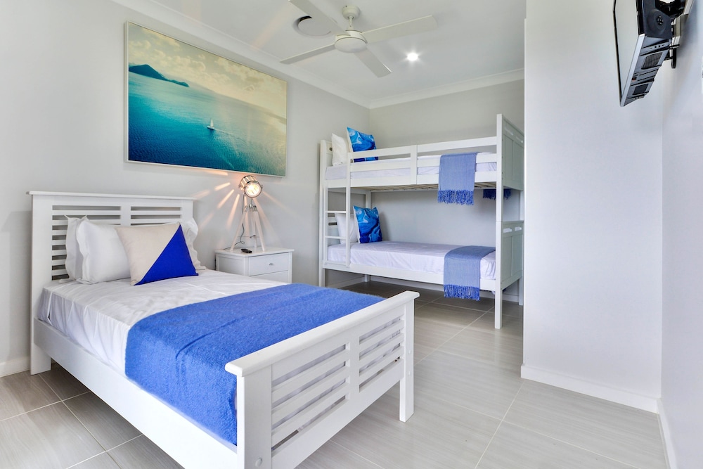 Beach Lodges