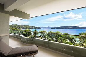 Beach Lodges
