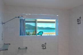 Beach Lodges