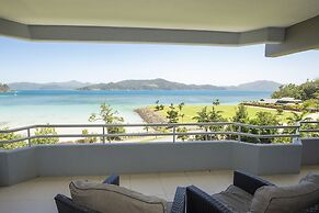 Beach Lodges