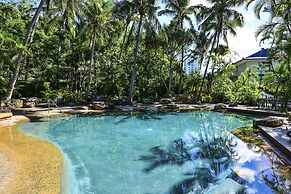 Beach Lodges