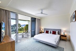 Beach Lodges