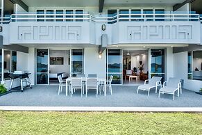 Beach Lodges