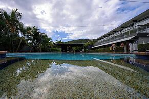 Beach Lodges