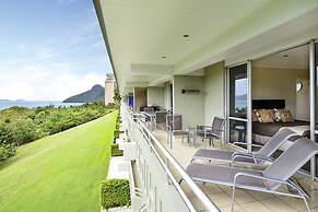 Beach Lodges