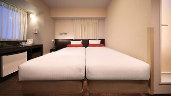 Nipponbashi Crystal Hotel