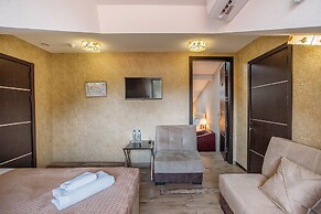Aivani Hotel