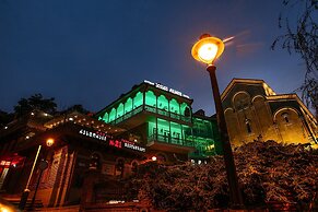 Aivani Hotel
