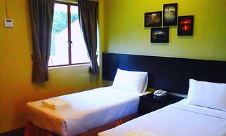 Mersing Merlin Inn