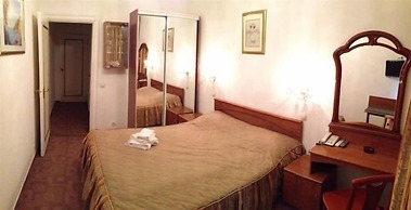East-West Hotel