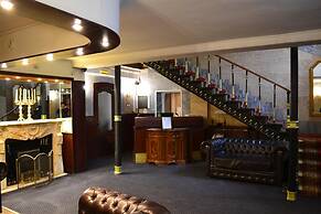 East-West Hotel