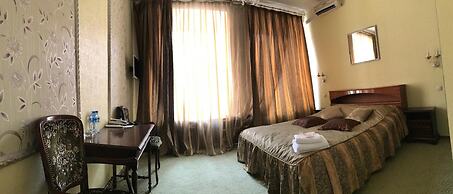 East-West Hotel