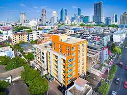 Parvena Hotel