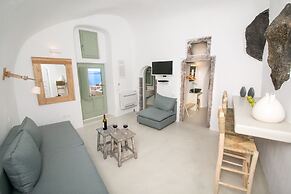 Opsis Cave House
