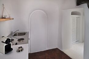 Opsis Cave House