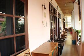 Ananda Hotel