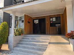 Amina Residence