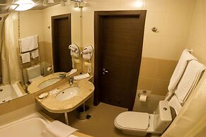 Mirniy Resort