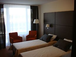 Mirniy Resort