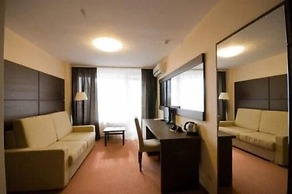 Mirniy Resort